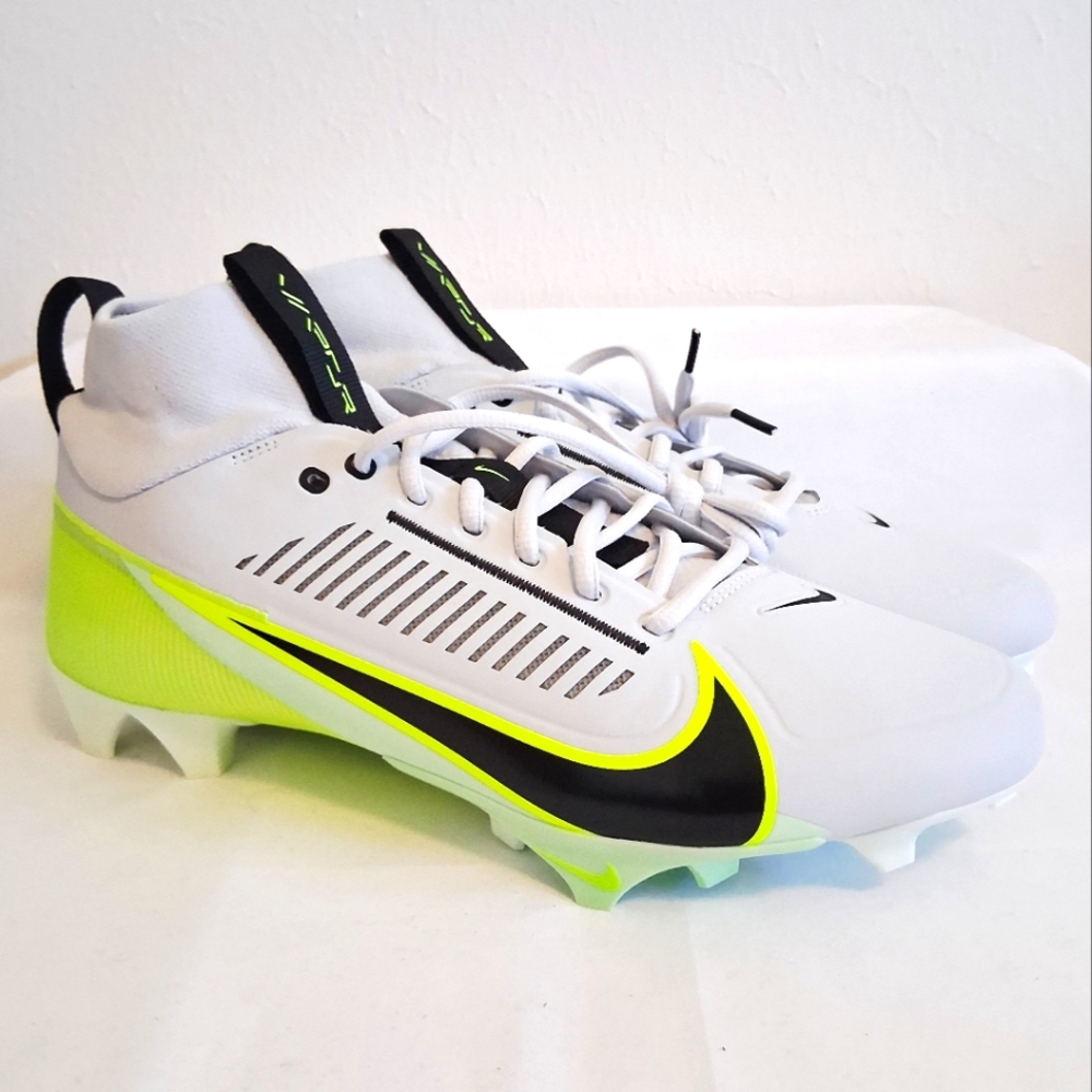 Nike Vapor Edge Pro 360 2 Platinum Volt Football Cleats